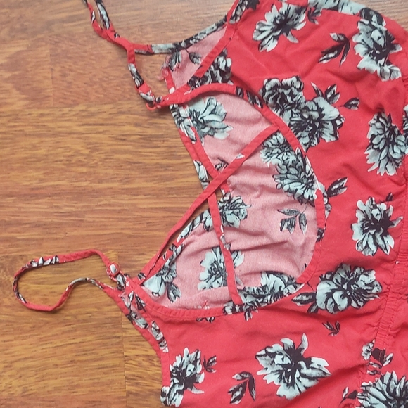 Floral romper - Picture 5 of 9